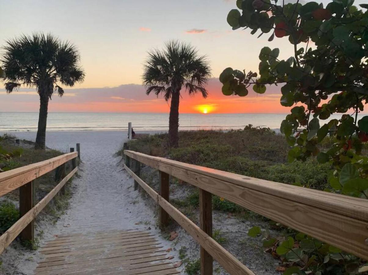 Sunset Paradise - Find Yourself In Tampa Buitenkant foto